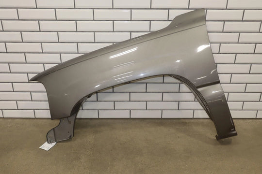 99 - 06 GMC Sierra/Yukon GMT800 Driver Left LH Fender Grey 16U