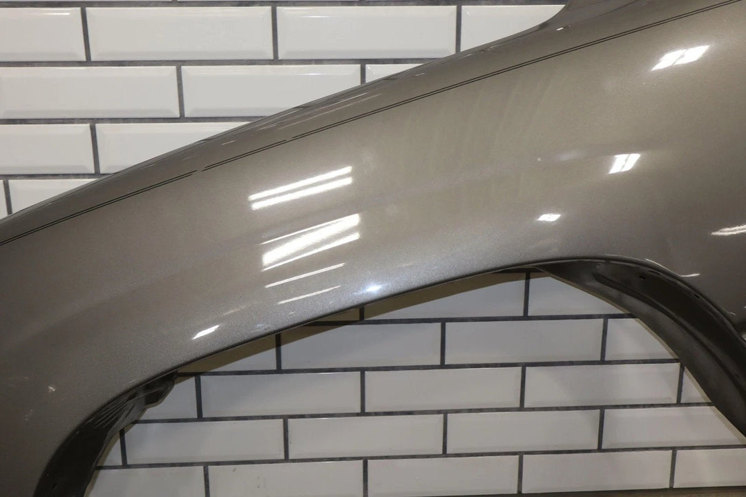 99 - 06 GMC Sierra/Yukon GMT800 Driver Left LH Fender Grey 16U