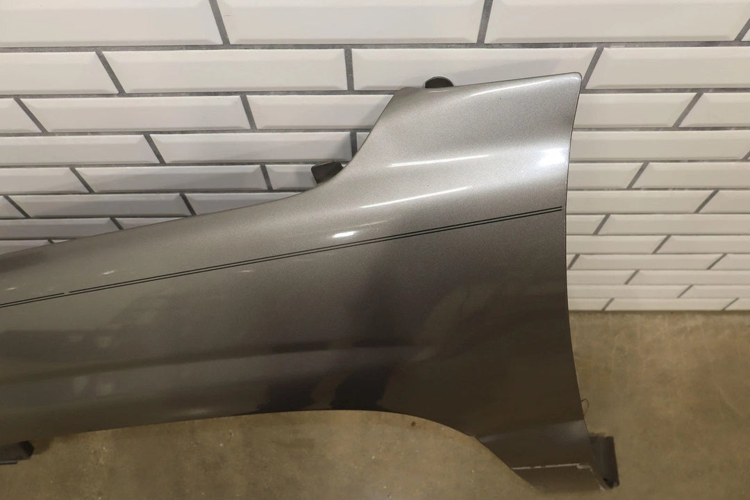 99 - 06 GMC Sierra/Yukon GMT800 Driver Left LH Fender Grey 16U