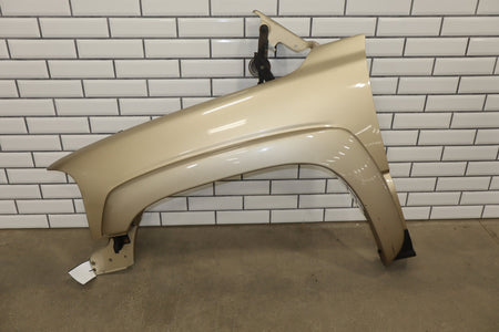 99-06 GMC Sierra/Yukon GMT800 Driver Left LH Fender sand beige metallic 15u