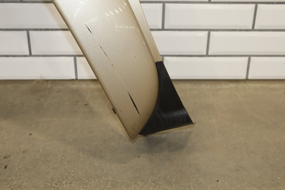 99-06 GMC Sierra/Yukon GMT800 Driver Left LH Fender sand beige metallic 15u