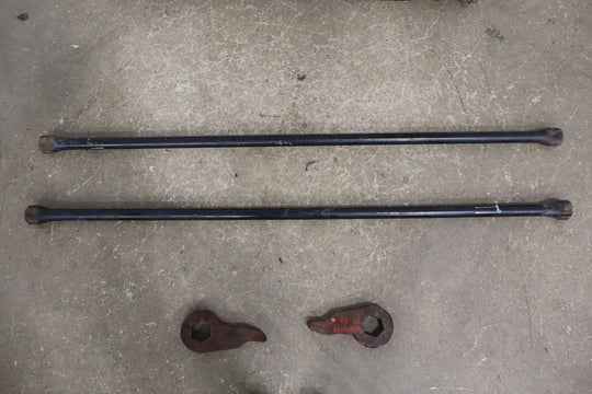 99 - 06 GMC Yukon Denali Tahoe GMT800 4x4/AWD Torsion Bar Kit with Crossmember