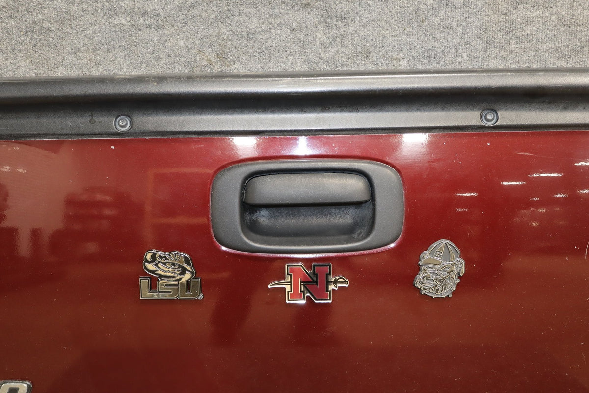99-07 Chevrolet Silverado Tailgate Dark Carmine Red 51