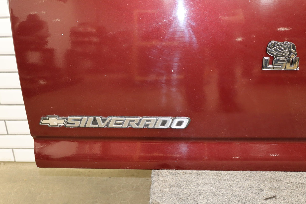 99-07 Chevrolet Silverado Tailgate Dark Carmine Red 51
