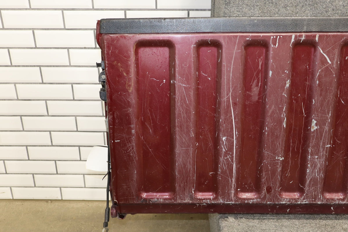 99-07 Chevrolet Silverado Tailgate Dark Carmine Red 51