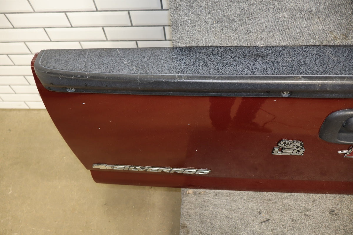 99-07 Chevrolet Silverado Tailgate Dark Carmine Red 51