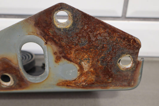 99 - 07 Chevy GMC GMT800 OEM Hood Hinges Dark Gray Metallic 62U Pair Left/Right