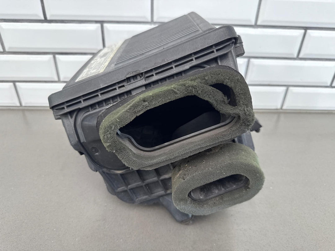 99 - 07 Chevy GMC GMT800 Truck SUV High Capacity Air Cleaner K47 OEM