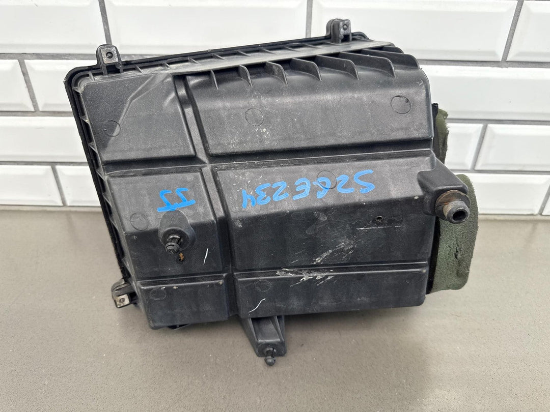 99 - 07 Chevy GMC GMT800 Truck SUV High Capacity Air Cleaner K47 OEM