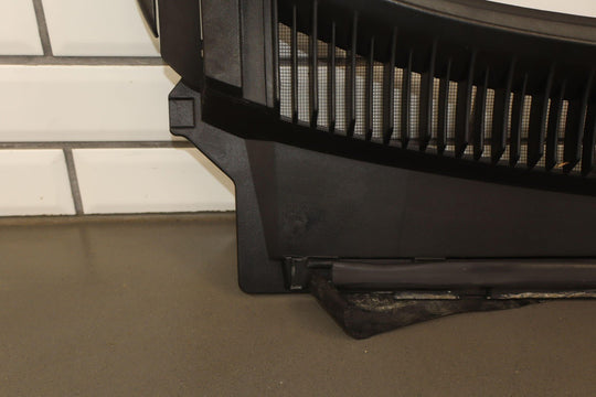 99 - 07 Chevy GMC Sierra Silverado GMT800 Cowl Vent Panel Assembly OEM