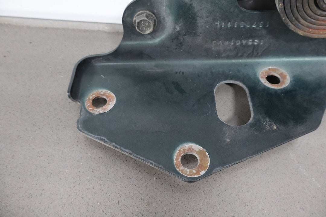 99 - 07 Chevy GMC Silveardo Sierra GMT800 OEM Hood Hinges Pair Left/Right Green