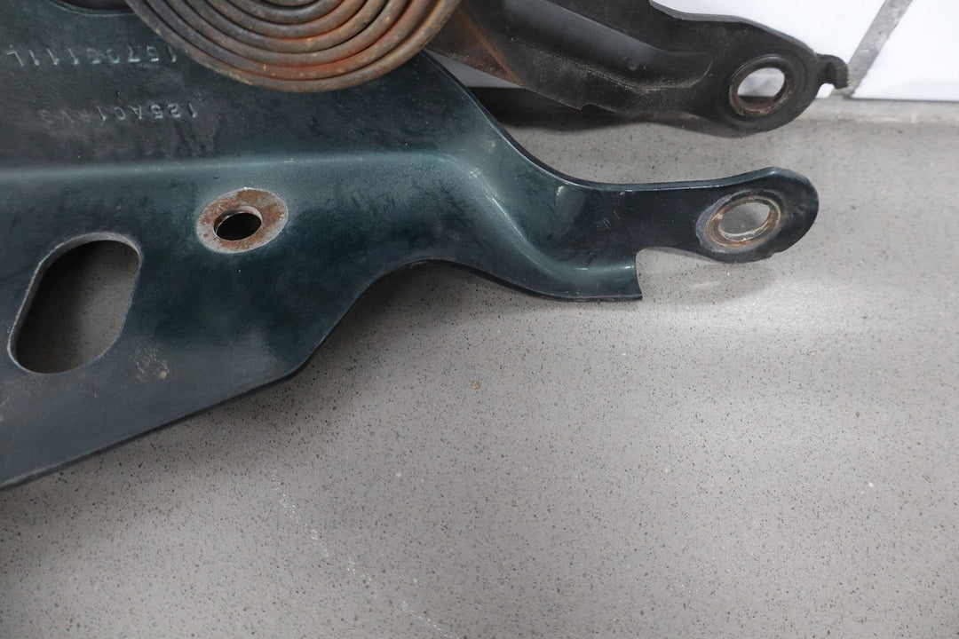 99 - 07 Chevy GMC Silveardo Sierra GMT800 OEM Hood Hinges Pair Left/Right Green