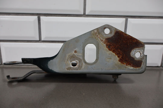 99 - 07 Chevy GMC Silveardo Sierra GMT800 OEM Hood Hinges Pair Left/Right Green