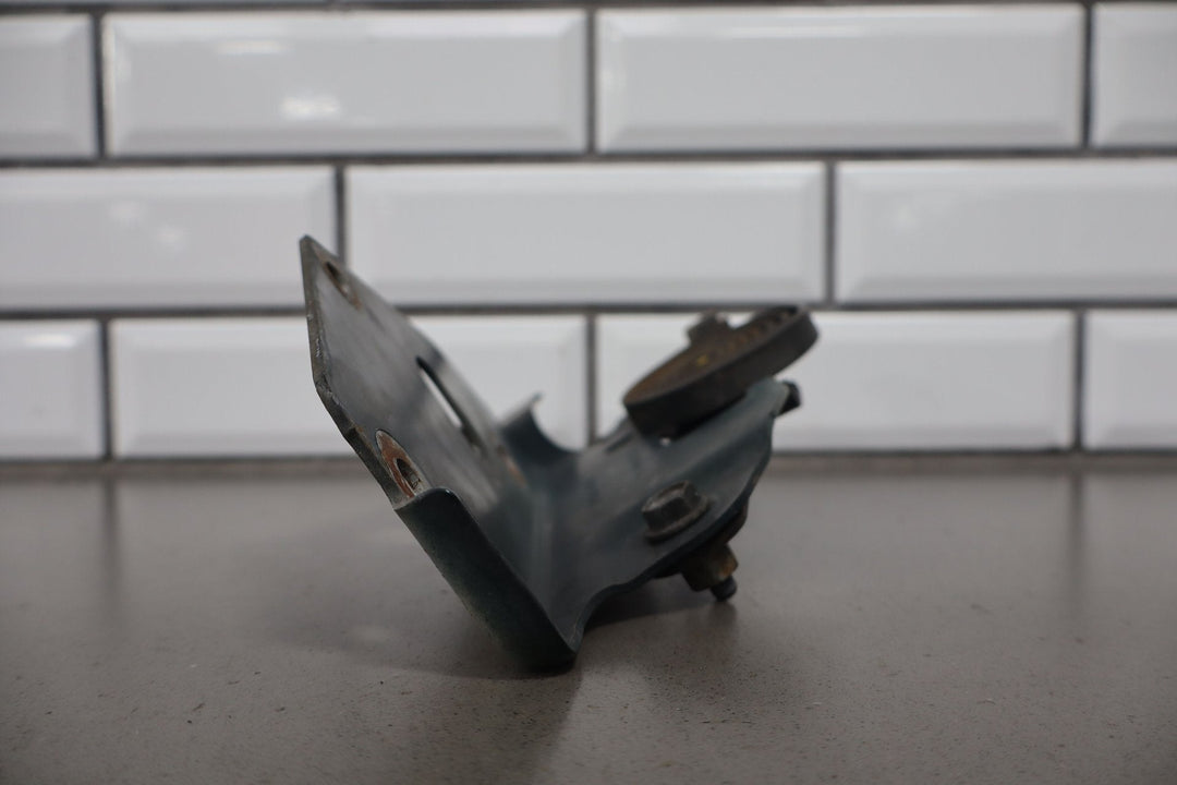 99 - 07 Chevy GMC Silveardo Sierra GMT800 OEM Hood Hinges Pair Left/Right Green