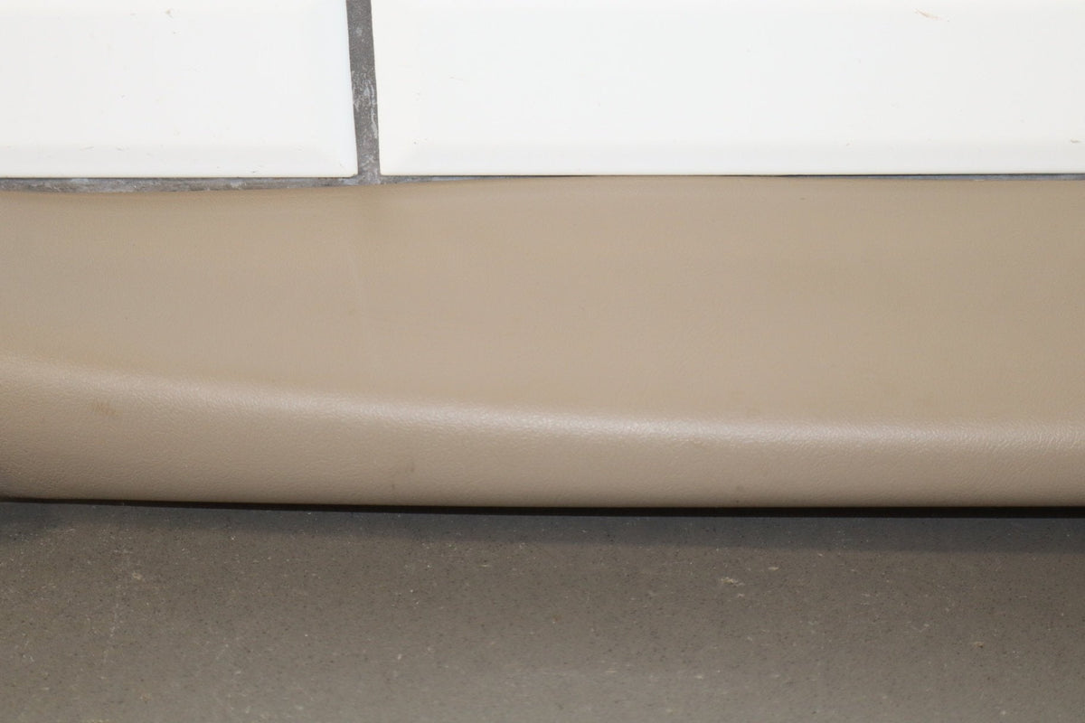 99-07 Chevy GMC Silverado Sierra SUV GMT800 A Pillar Trims