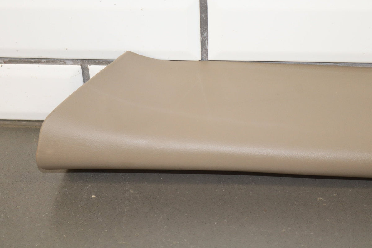 99-07 Chevy GMC Silverado Sierra SUV GMT800 A Pillar Trims