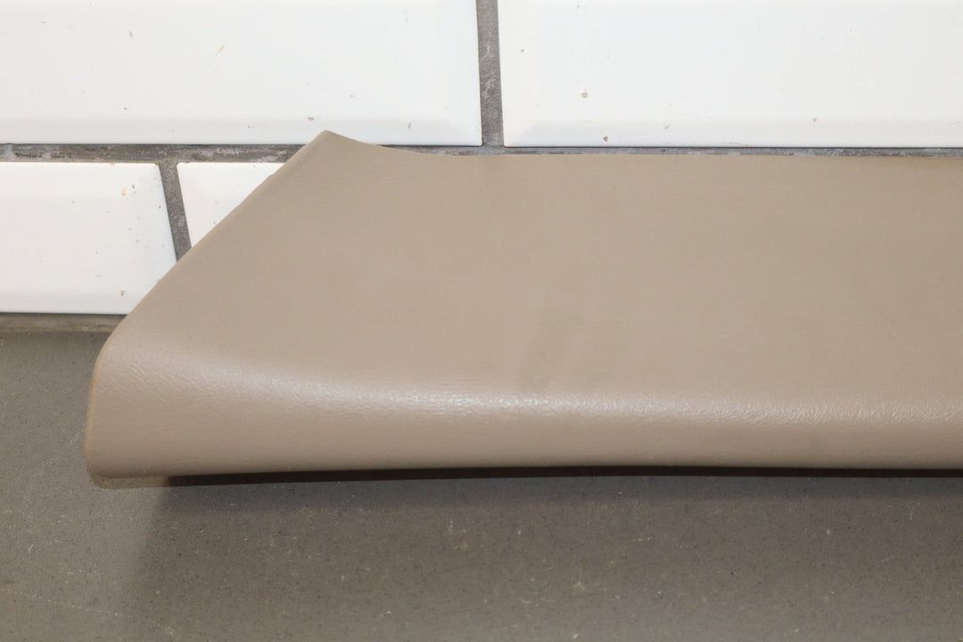 99 - 07 Chevy GMC Silverado Sierra SUV GMT800 A Pillar Trims Light Neutral