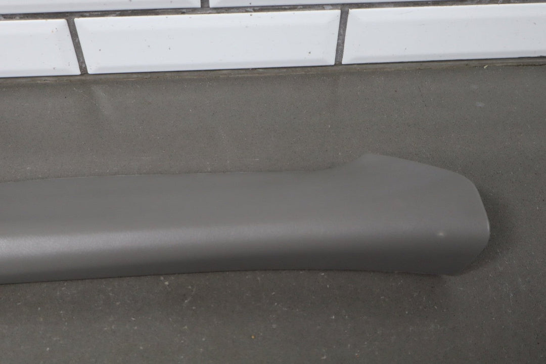 99 - 07 Chevy GMC Silverado Sierra SUV GMT800 A Pillar Trims Medium Gray
