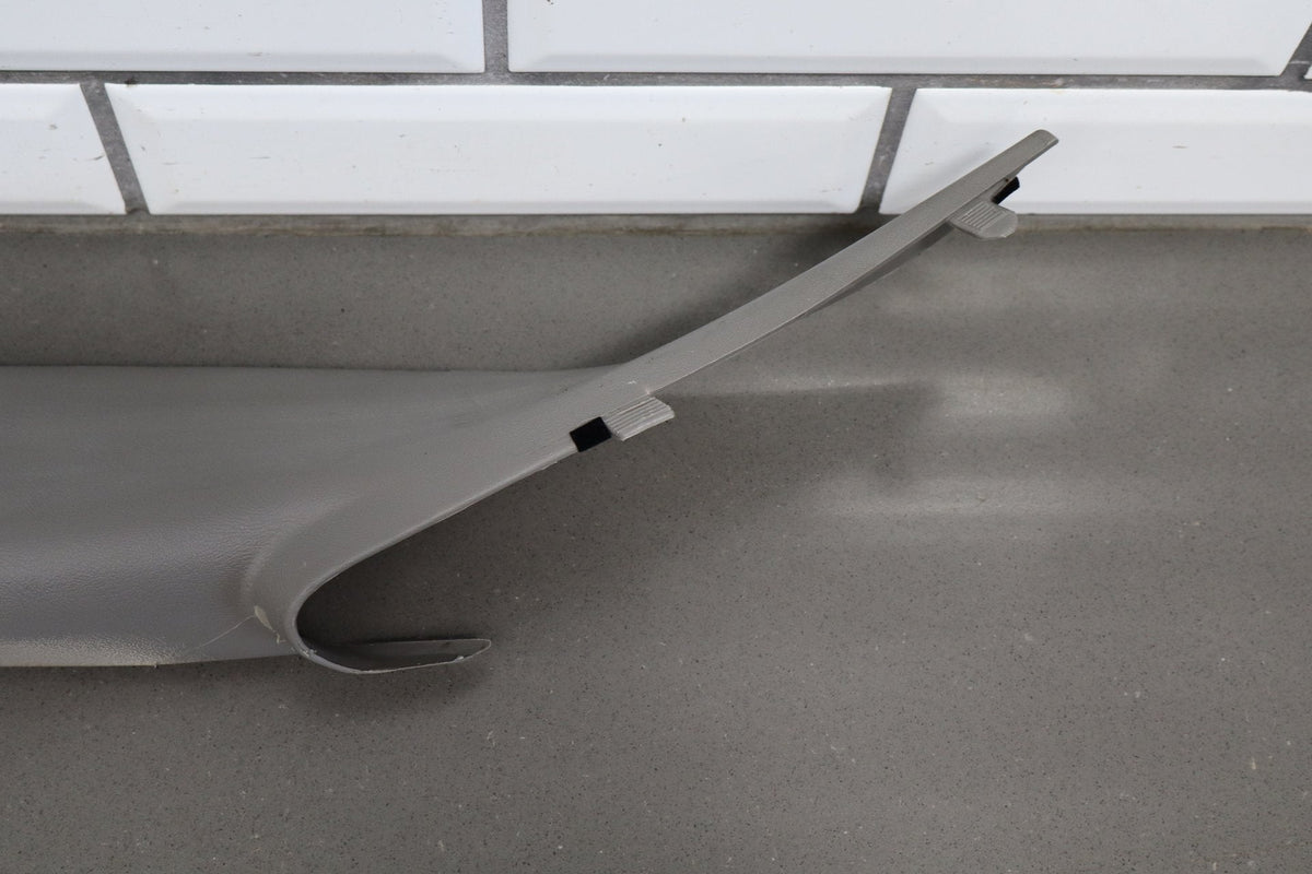 99-07 Chevy GMC Silverado Sierra SUV GMT800 A Pillar Trims Medium Gray