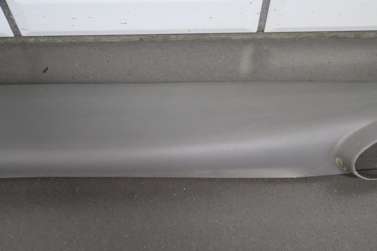 99-07 Chevy GMC Silverado Sierra SUV GMT800 A Pillar Trims Medium Gray