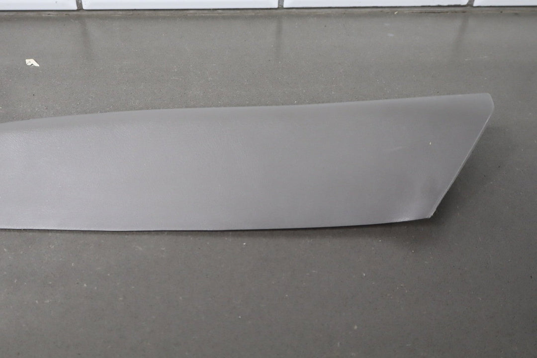 99 - 07 Chevy GMC Silverado Sierra SUV GMT800 A Pillar Trims Medium Gray