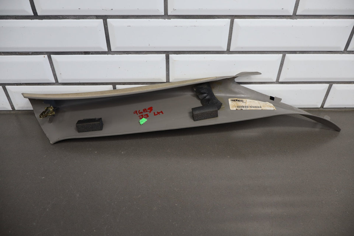 99-07 Chevy GMC Silverado Sierra SUV GMT800 A Pillar Trims Medium Gray