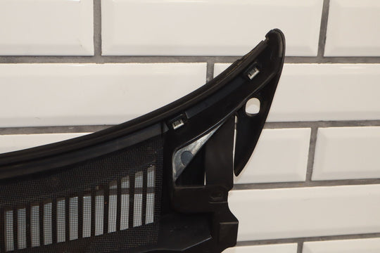 99 - 07 Chevy GMC Truck SUV GMT800 Cowl Vent Panel Assembly OEM