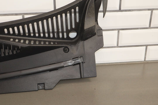 99 - 07 Chevy GMC Truck SUV GMT800 Cowl Vent Panel Assembly OEM