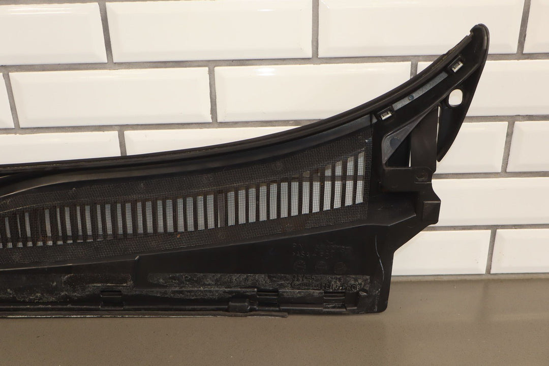 99 - 07 Chevy GMC Truck SUV GMT800 Cowl Vent Panel Assembly OEM