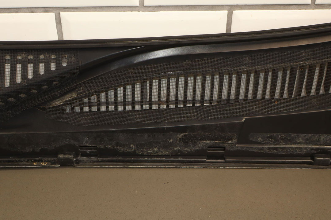 99 - 07 Chevy GMC Truck SUV GMT800 Cowl Vent Panel Assembly OEM