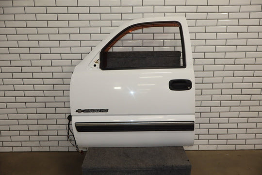 99 - 07 Chevy GMC Truck SUV GMT800 Driver Left Front Door Summit White 50U