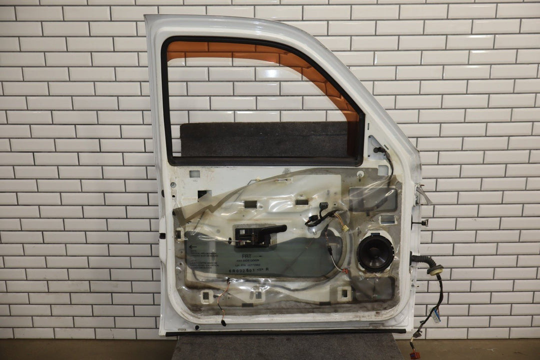 99 - 07 Chevy GMC Truck SUV GMT800 Driver Left Front Door Summit White 50U