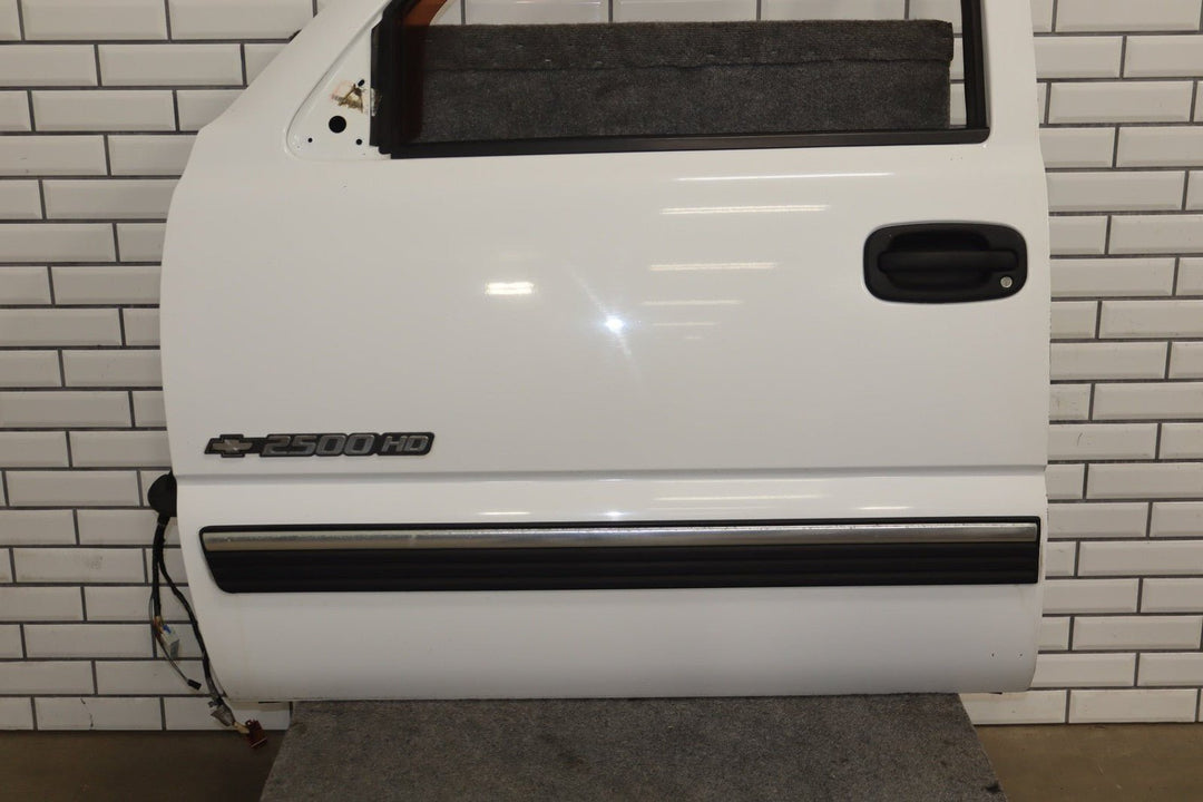 99 - 07 Chevy GMC Truck SUV GMT800 Driver Left Front Door Summit White 50U