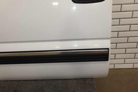 99 - 07 Chevy GMC Truck SUV GMT800 Driver Left Front Door Summit White 50U