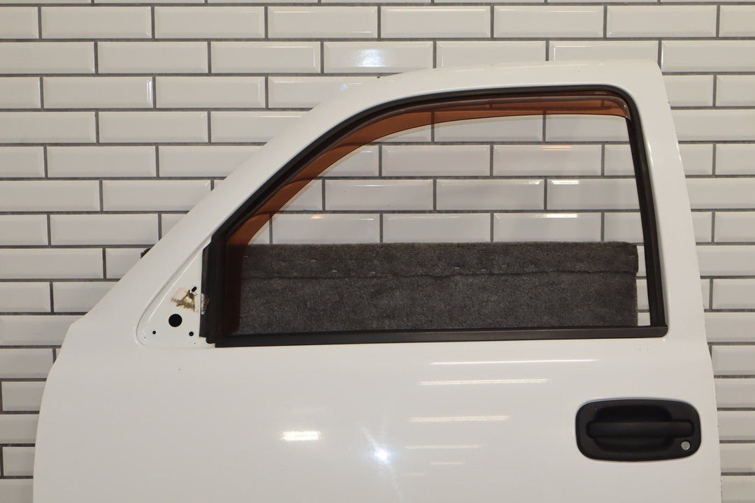 99 - 07 Chevy GMC Truck SUV GMT800 Driver Left Front Door Summit White 50U