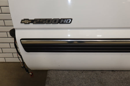 99-07 Chevy GMC Truck SUV GMT800 Left Front Door