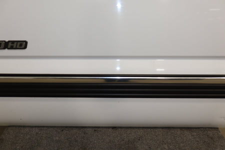 99-07 Chevy GMC Truck SUV GMT800 Left Front Door