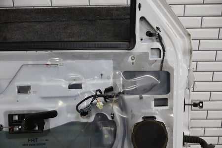 99-07 Chevy GMC Truck SUV GMT800 Left Front Door