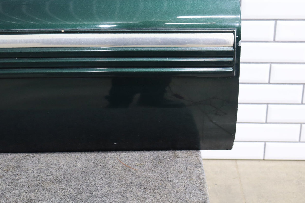 99-07 Chevy GMC Truck SUV GMT800 Left Front Door