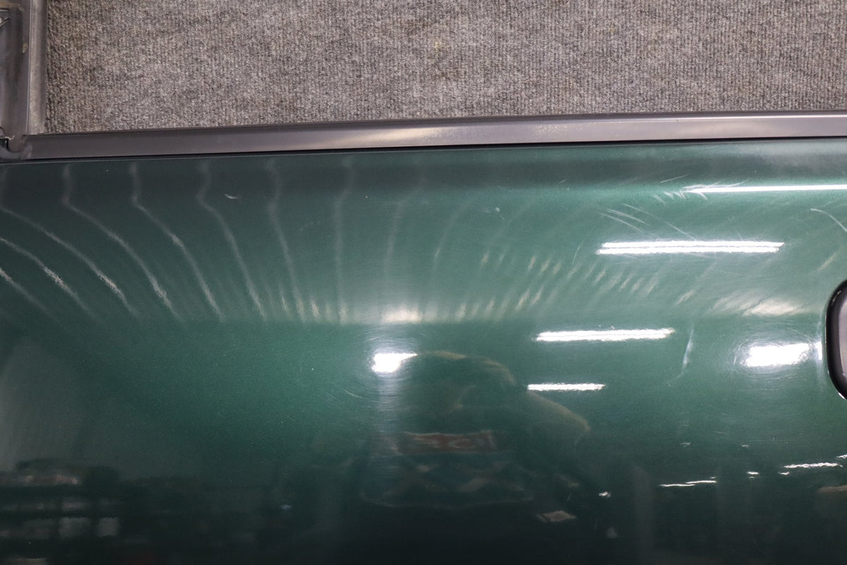 99-07 Chevy GMC Truck SUV GMT800 Left Front Door
