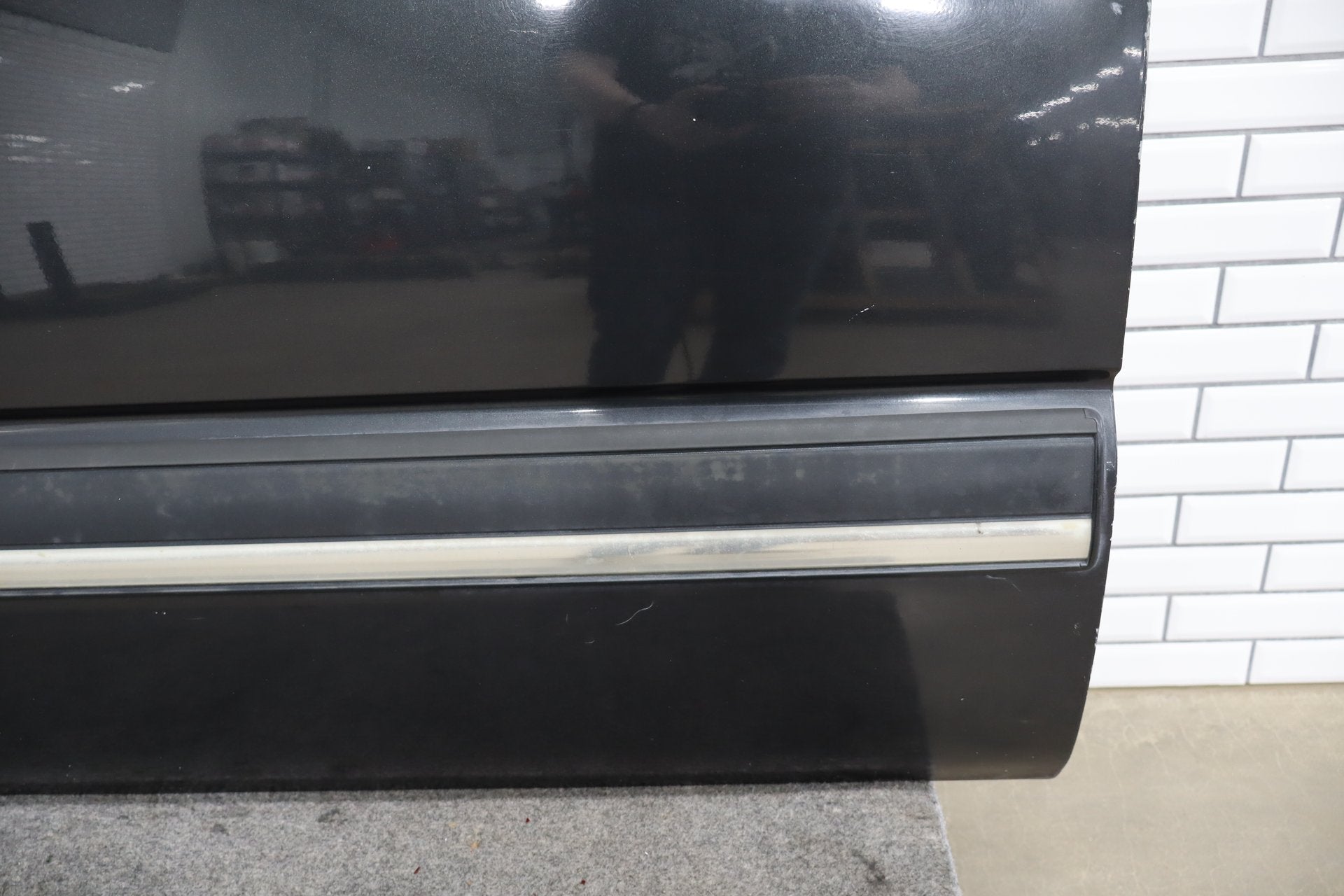 99-07 Chevy GMC Truck SUV GMT800 Left Front Door Black 41U