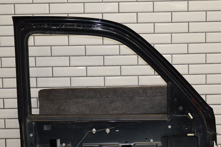 99-07 Chevy GMC Truck SUV GMT800 Left Front Door Black 41U