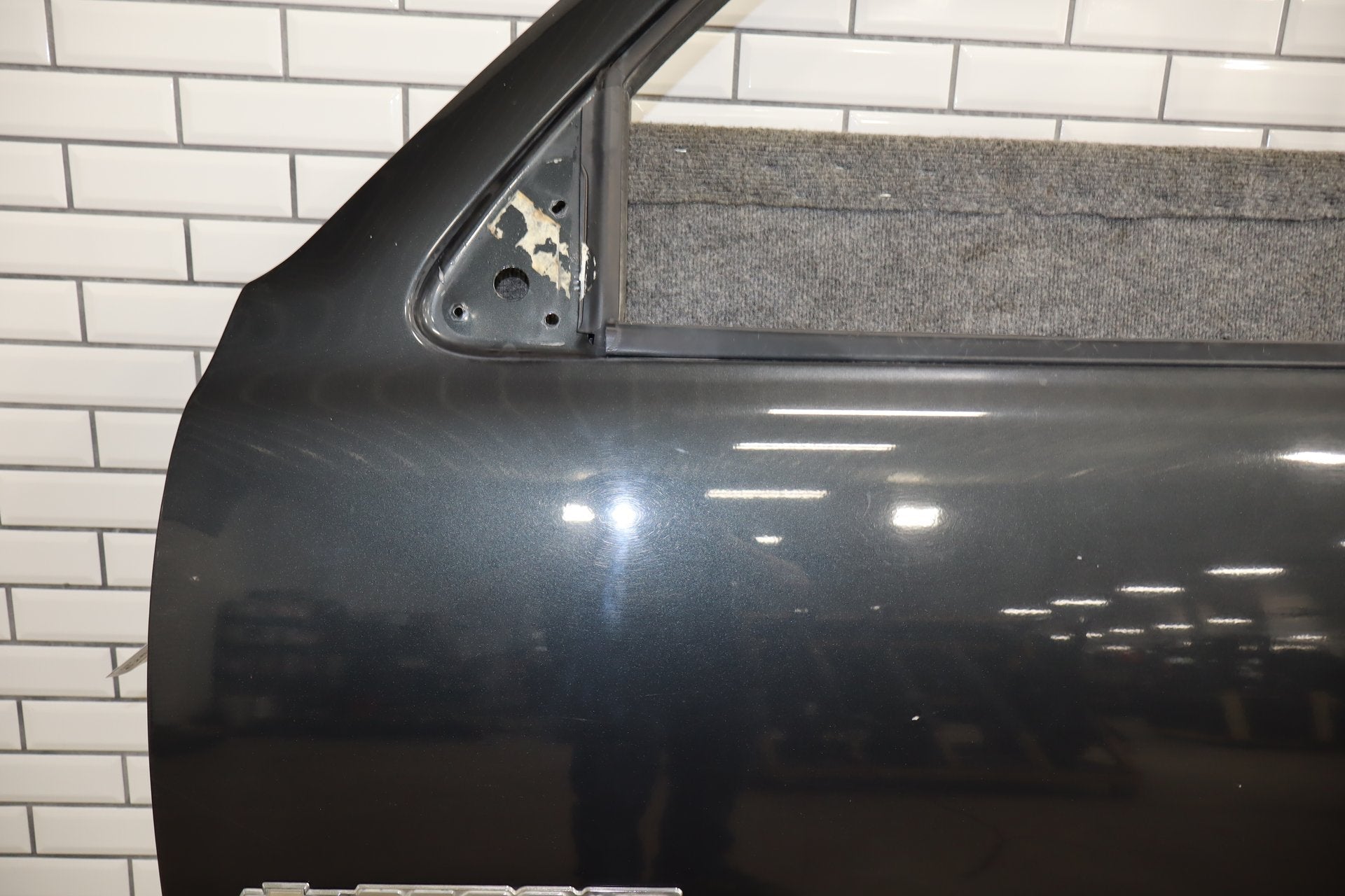 99-07 Chevy GMC Truck SUV GMT800 Left Front Door Black 41U
