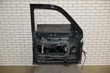 99-07 Chevy GMC Truck SUV GMT800 Left Front Door Black 41U