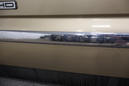 99-07 Chevy GMC Truck SUV GMT800 Left Front Door sand beige metallic 15u
