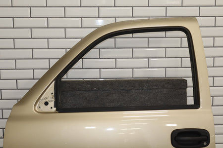 99-07 Chevy GMC Truck SUV GMT800 Left Front Door sand beige metallic 15u