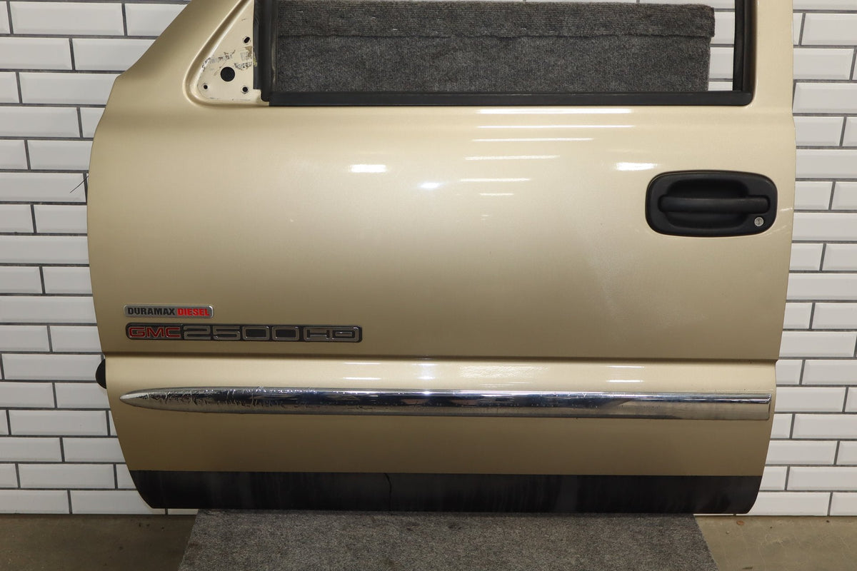 99-07 Chevy GMC Truck SUV GMT800 Left Front Door sand beige metallic 15u