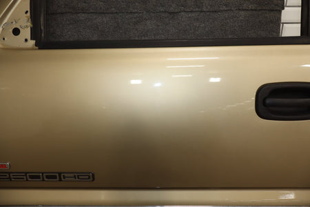 99-07 Chevy GMC Truck SUV GMT800 Left Front Door sand beige metallic 15u