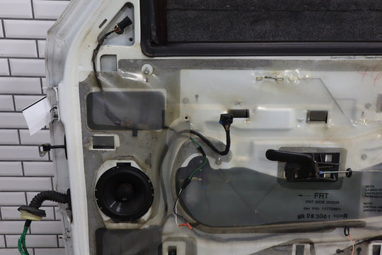 99 - 07 Chevy GMC Truck SUV GMT800 Passenger Right Front Door Summit White 50U