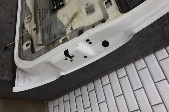 99 - 07 Chevy GMC Truck SUV GMT800 Passenger Right Front Door Summit White 50U